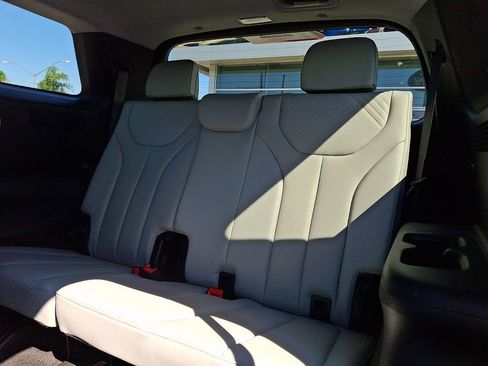 Used 2023 Hyundai Palisade SEL AWD/4WD image 11