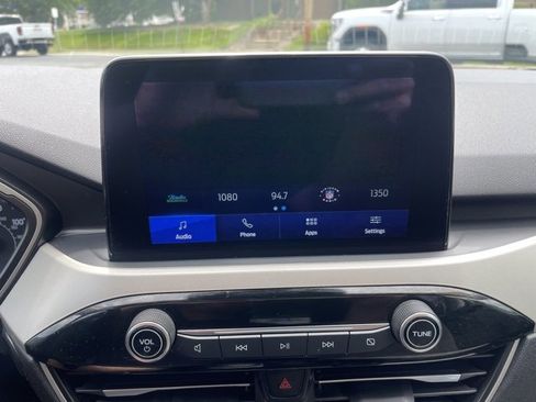 Used 2022 Ford Escape SE image 22