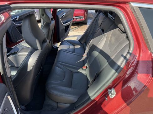 Used 2015 Volvo V60 T5 Premier image 21
