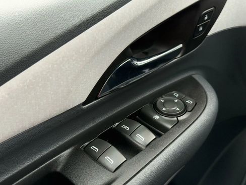 Used 2017 Chevrolet Bolt Premier w/ Driver Confidence II Package image 28