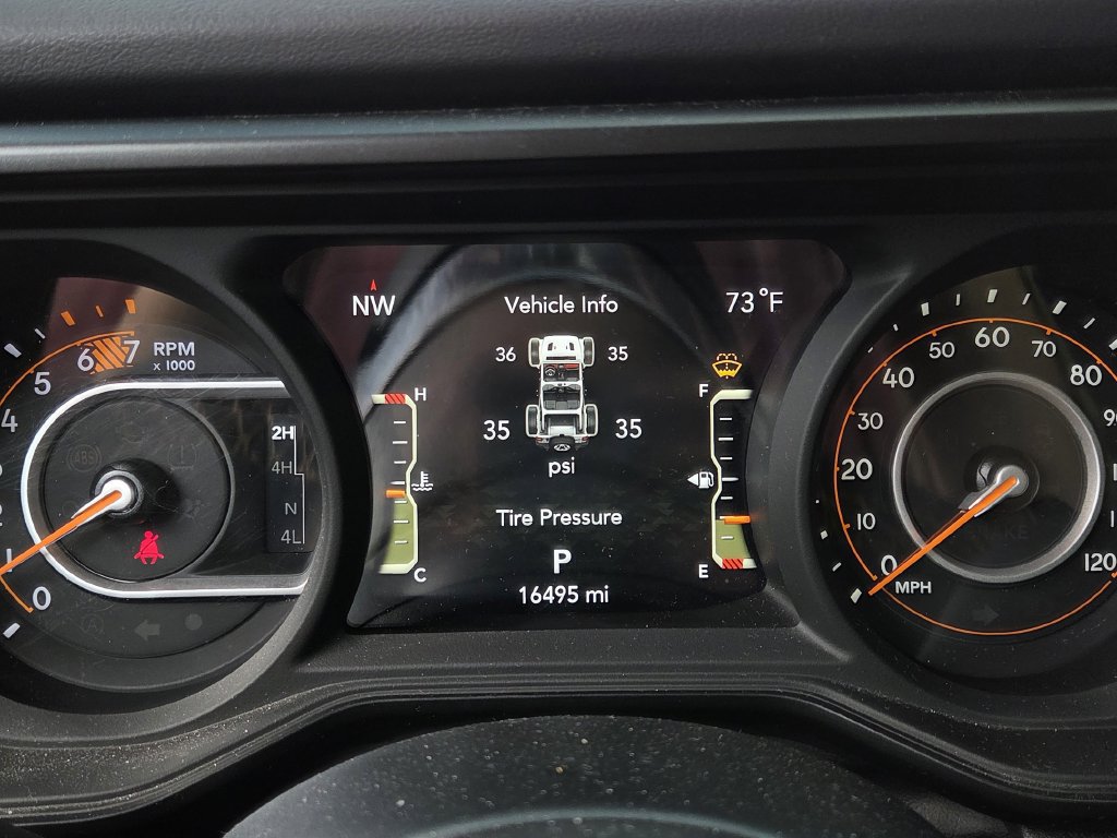Used 2024 Jeep Wrangler Unlimited Sahara w/ Dual Top Group AWD/4WD image 23