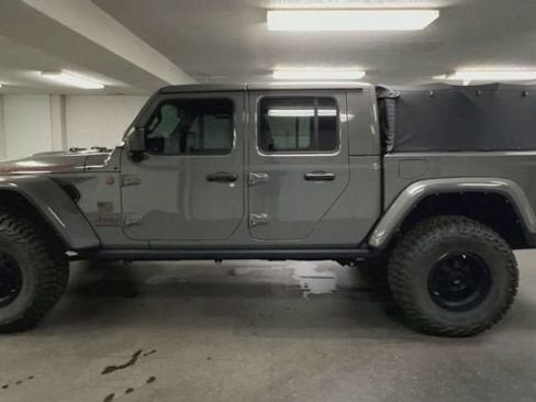 Used 2021 Jeep Gladiator Rubicon AWD/4WD image 5