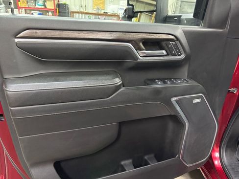 Used 2024 Chevrolet Silverado 3500 LTZ w/ LTZ Convenience Package image 15