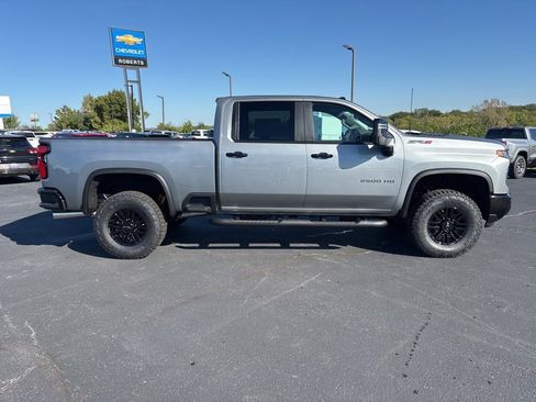New 2025 Chevrolet Silverado 2500 ZR2 w/ Technology Package image 3