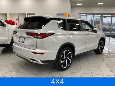 Used 2025 Mitsubishi Outlander Ralliart AWD/4WD image 3