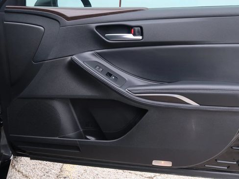 Used 2019 Toyota Avalon XLE w/ Moonroof Package FWD image 45
