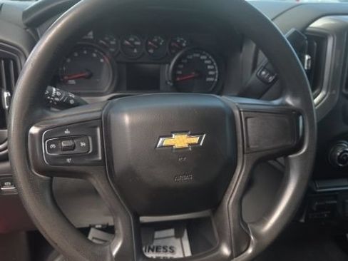Used 2020 Chevrolet Silverado 1500 Custom w/ Custom Value Package AWD/4WD image 13