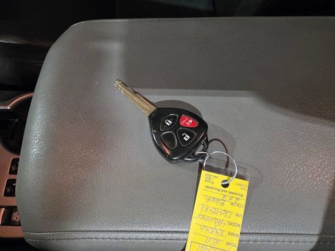 Used 2011 Toyota 4Runner SR5 w/ Premium Pkg w/Leather AWD/4WD image 10