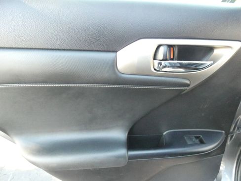 Used 2017 Lexus CT 200h image 46