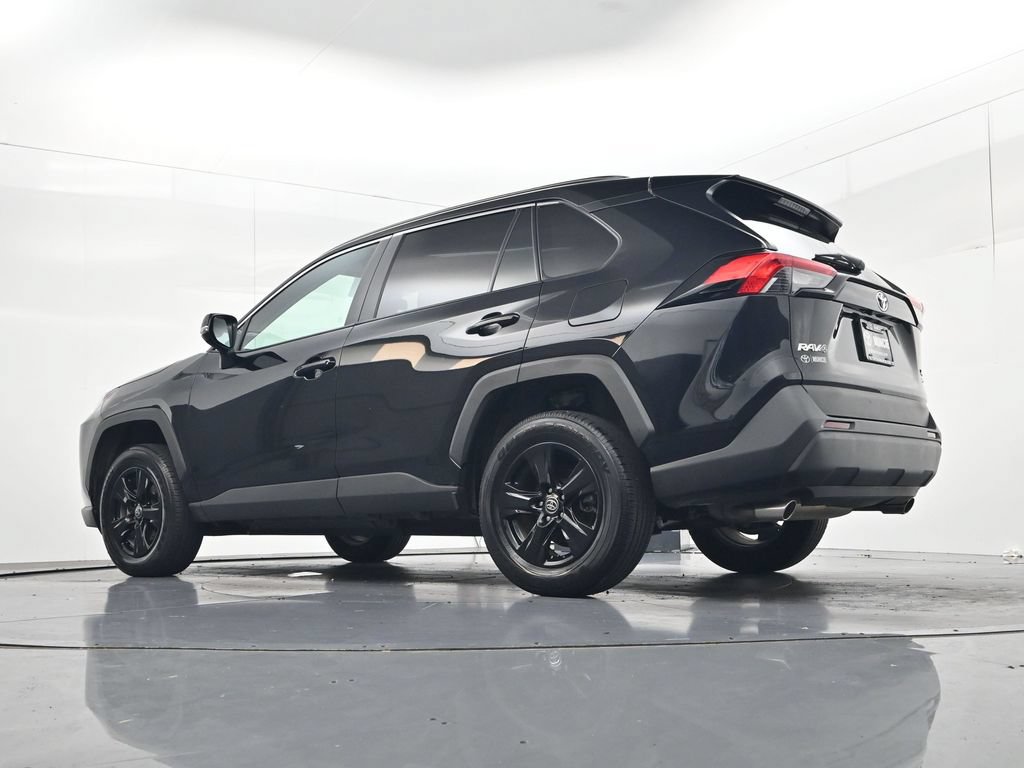 Used 2025 Toyota RAV4 XLE AWD/4WD image 44