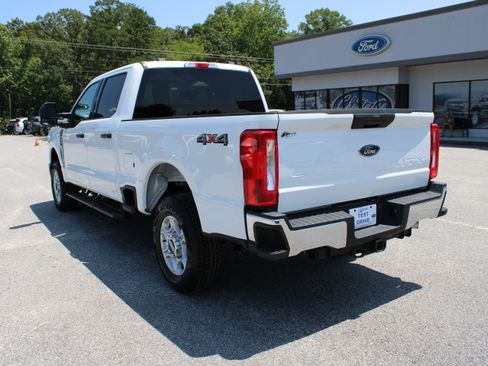 Used 2026 Ford F250 XLT AWD/4WD image 8