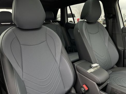 New 2026 Volkswagen Tiguan SE R-Line image 23