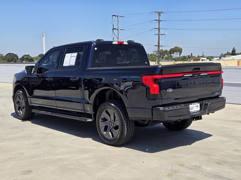 Used 2022 Ford F150 Lightning Lariat AWD/4WD image 6