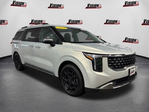 New 2025 Kia Carnival SX Prestige image 3