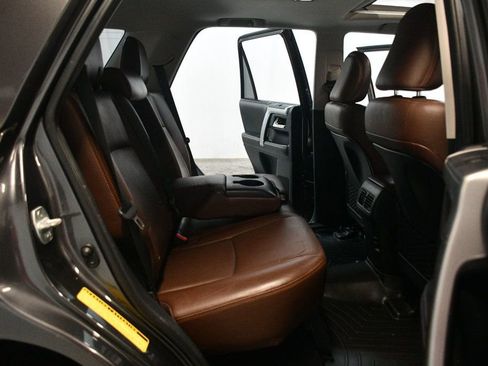 Used 2015 Toyota 4Runner Limited AWD/4WD image 36