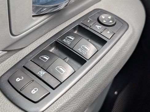 Used 2017 RAM 1500 Big Horn image 18