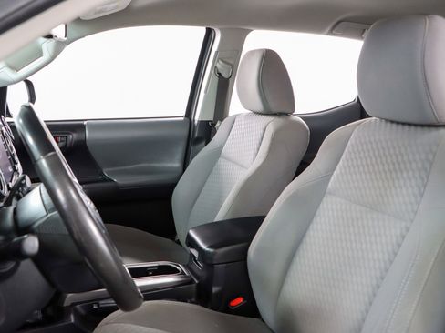 Used 2021 Toyota Tacoma SR5 image 24