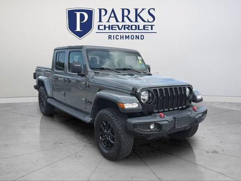 Used 2022 Jeep Gladiator Sport AWD/4WD image 1