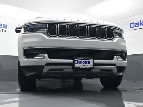 Used 2024 Jeep Wagoneer L Series II w/ Flexible Seating Group image 42