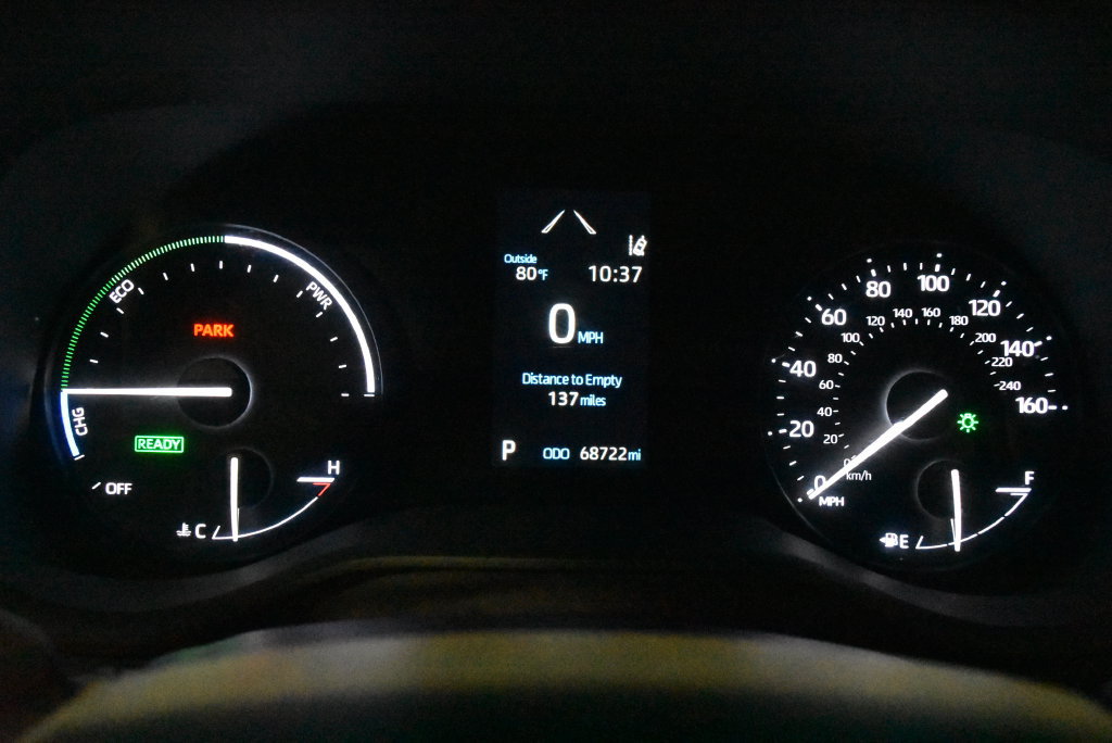 Used 2024 Toyota Sienna XLE FWD image 18