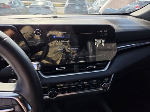 Used 2026 Chevrolet Equinox LT w/ Convenience Package II FWD image 20