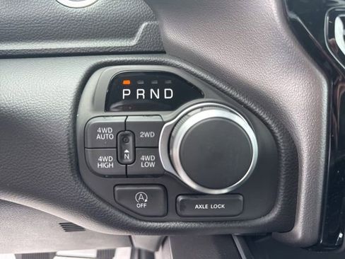 New 2026 RAM 1500 4x4 Crew Cab image 19