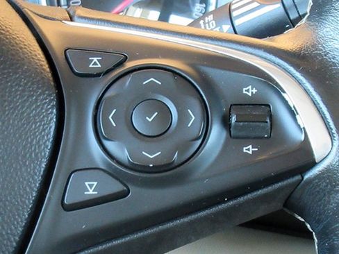 Used 2018 Buick Regal Essence w/ Driver Confidence Package #1 FWD image 20