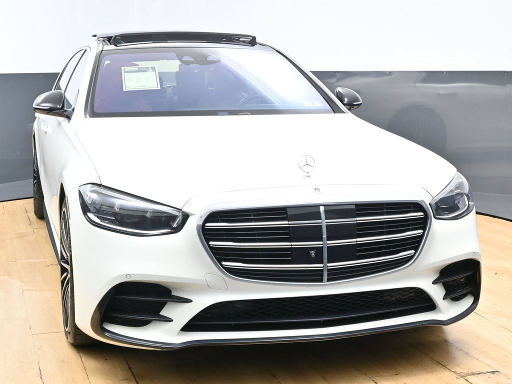 Used 2022 Mercedes-Benz S 500 4MATIC image 4