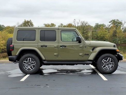 New 2026 Jeep Wrangler Sahara image 23