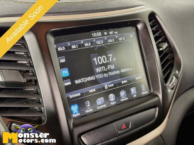 Used 2018 Jeep Cherokee Latitude w/ Cold Weather Group AWD/4WD image 14