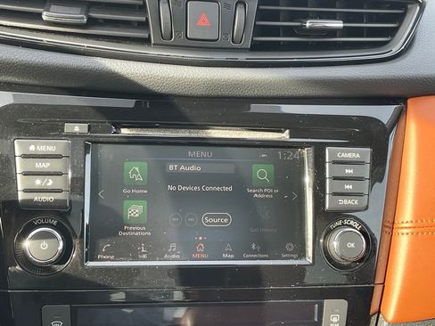 Used 2019 Nissan Rogue SL w/ Premium Package image 36