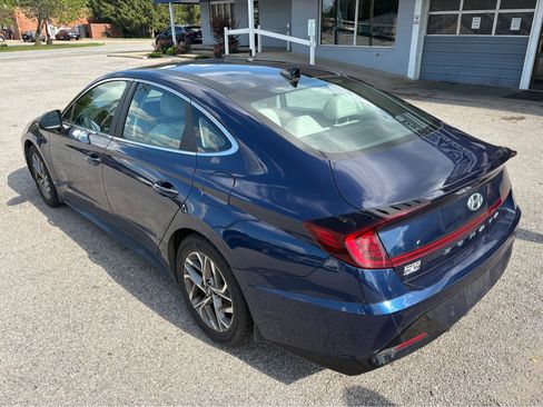 Used 2020 Hyundai Sonata SEL w/ Premium + Sunroof Package FWD image 6