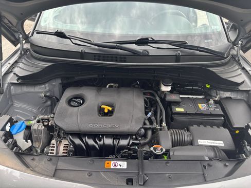 Used 2025 Kia Soul LX w/ LX Technology Package FWD image 30