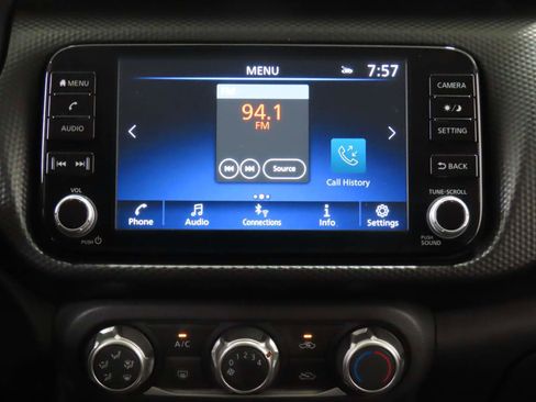 Used 2024 Nissan Kicks SV image 12