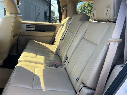 Used 2012 Ford Expedition XLT AWD/4WD image 10