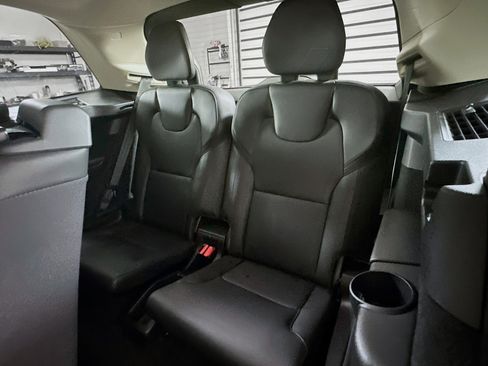 Used 2024 Volvo XC90 B5 Core w/ Protection Package image 28