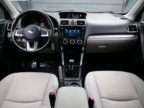 Used 2018 Subaru Forester 2.5i Premium AWD/4WD image 17