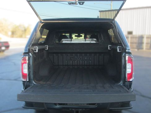 Used 2019 GMC Canyon All Terrain w/ Trailering Package image 7