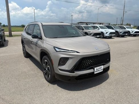 New 2026 Buick Enclave Sport Touring w/ Power Package FWD image 8