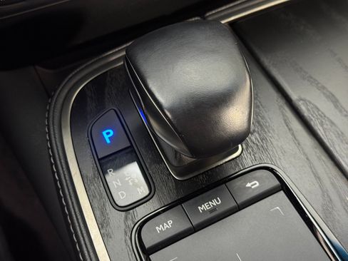 Used 2021 Lexus LS 500 w/ Cold Weather Package (CK) RWD image 33