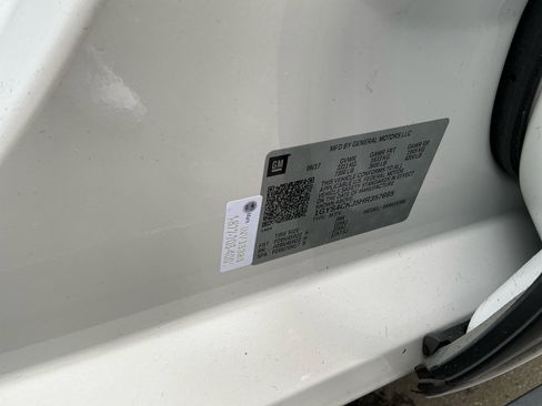 Used 2017 Cadillac Escalade Premium Luxury image 23