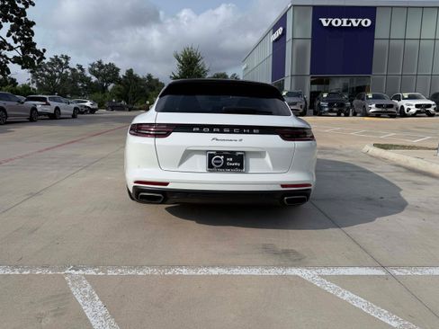 Used 2020 Porsche Panamera 4 AWD/4WD image 5