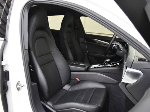 Used 2021 Porsche Panamera RWD image 10