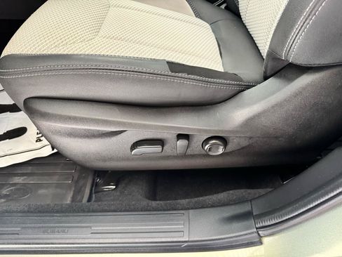 Used 2020 Subaru Forester Premium AWD/4WD image 9