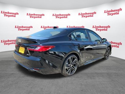 Used 2025 Toyota Camry XSE FWD image 24