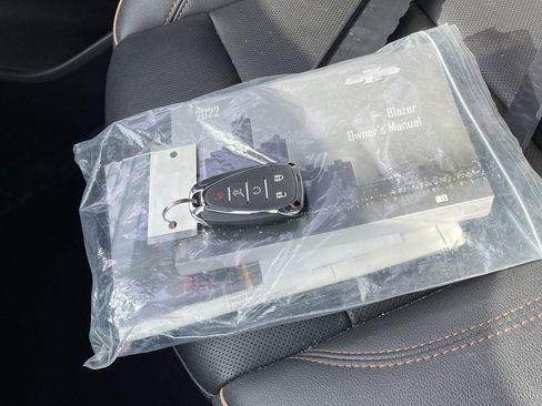 Used 2022 Chevrolet Blazer Premier w/ Enhanced Convenience Package image 23