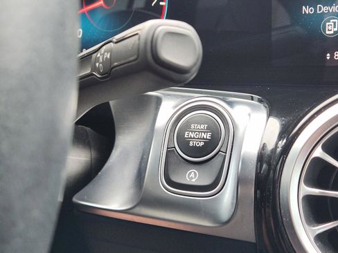 Used 2020 Mercedes-Benz GLB 250 image 13