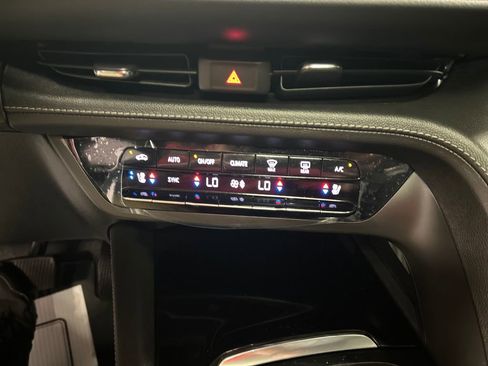 Used 2023 Buick Envision Avenir AWD/4WD image 19