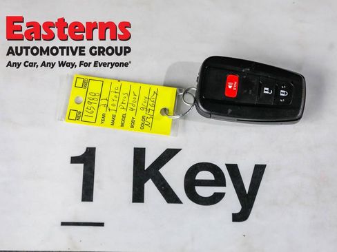 Used 2022 Toyota Prius LE image 22