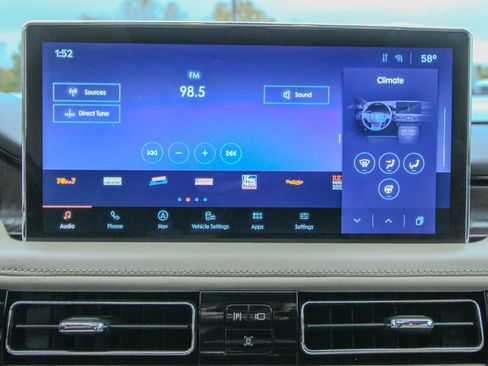 Used 2021 Lincoln Nautilus Reserve w/ Equipment Group 201A image 26